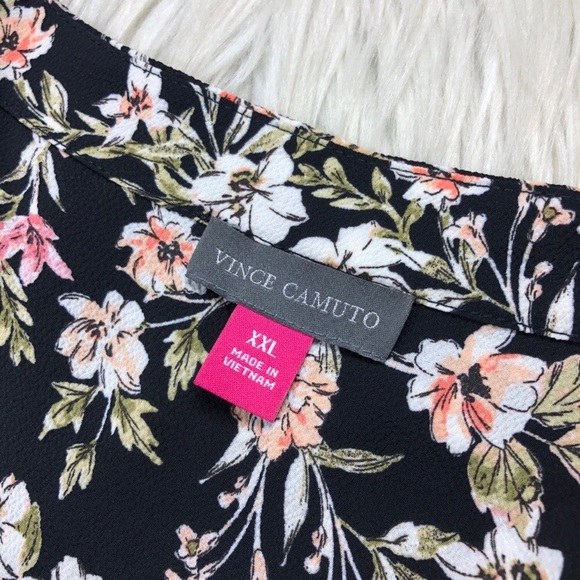 🎉HP🎉VINCE CAMUTO Floral Blouse - Picture 4 of 6
